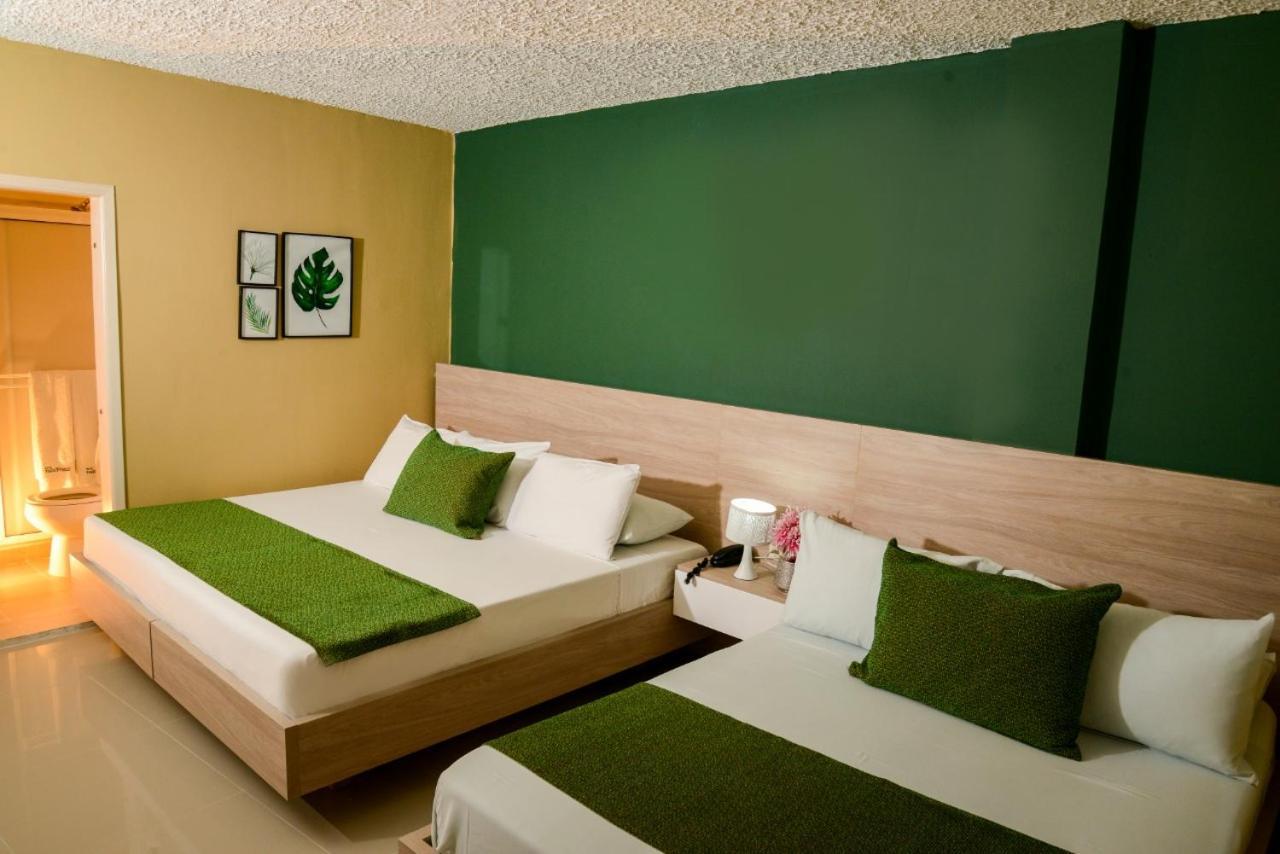 Hotel Prado 34 West 부카라망가 외부 사진