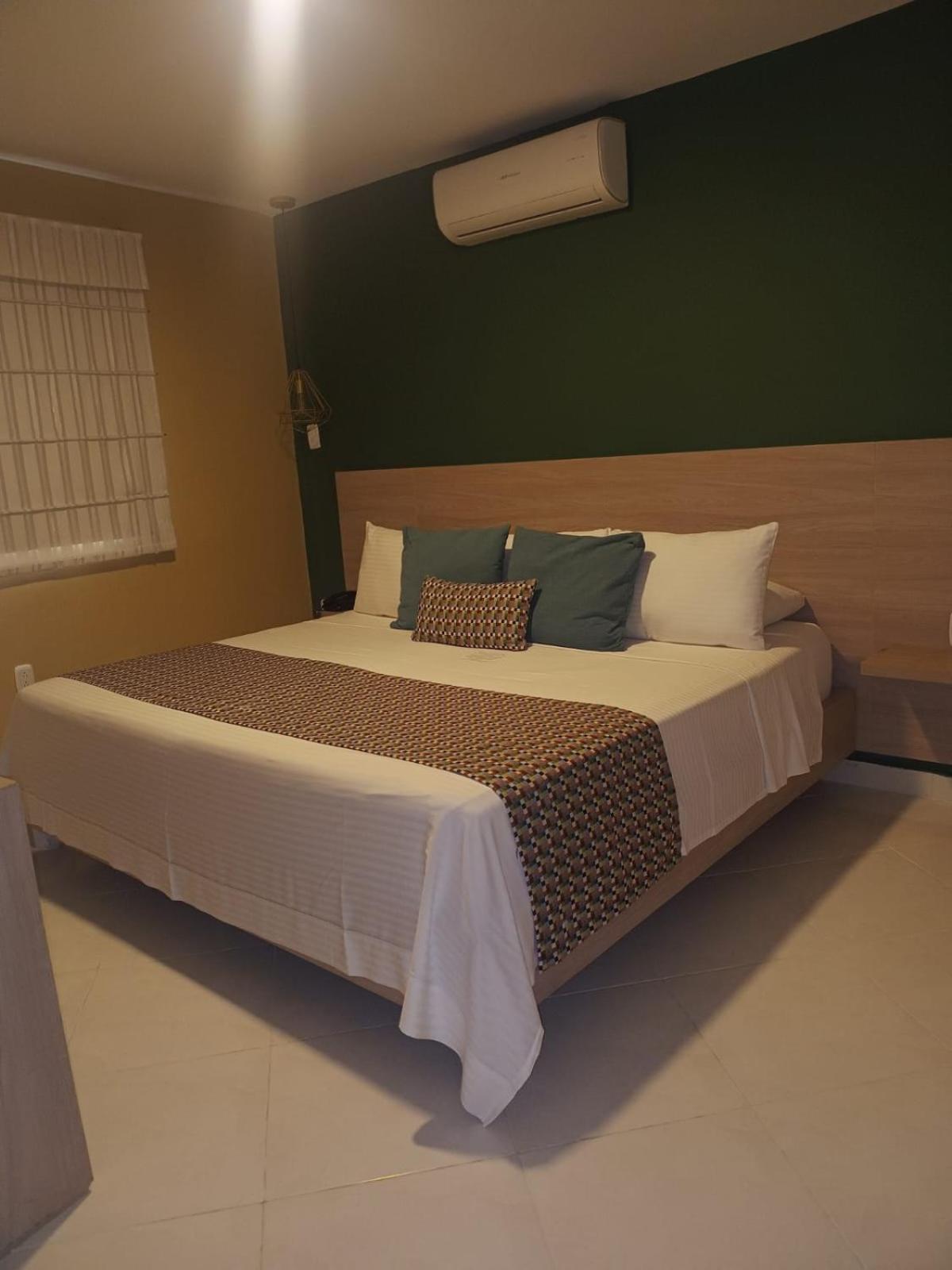Hotel Prado 34 West 부카라망가 외부 사진