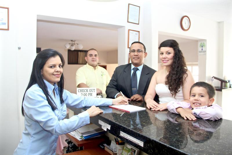Hotel Prado 34 West 부카라망가 외부 사진