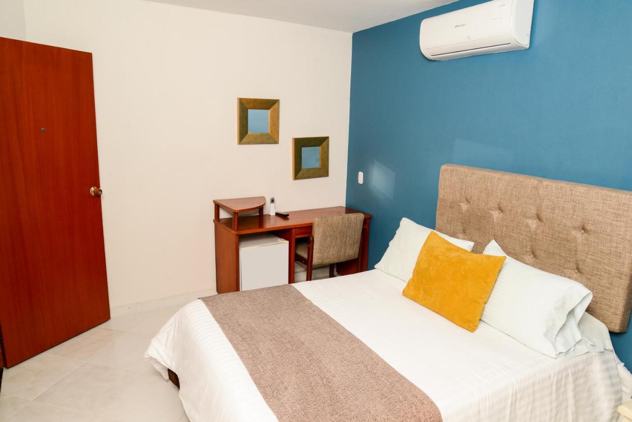 Hotel Prado 34 West 부카라망가 외부 사진